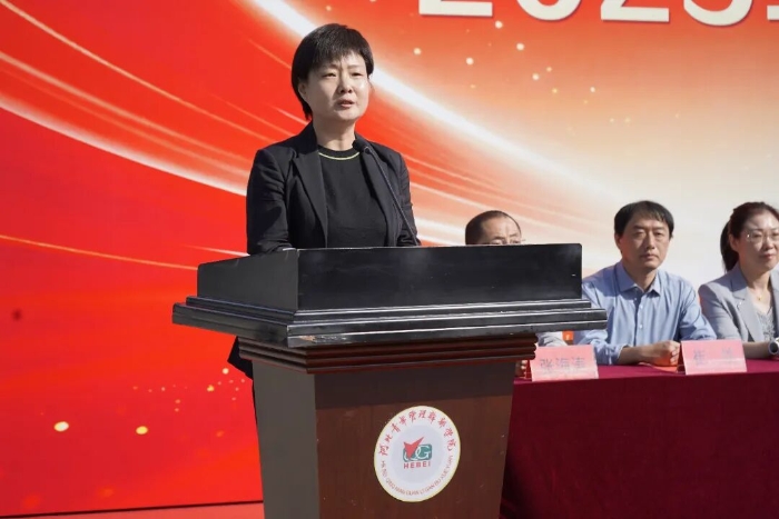 体育训练营讲话.JPG